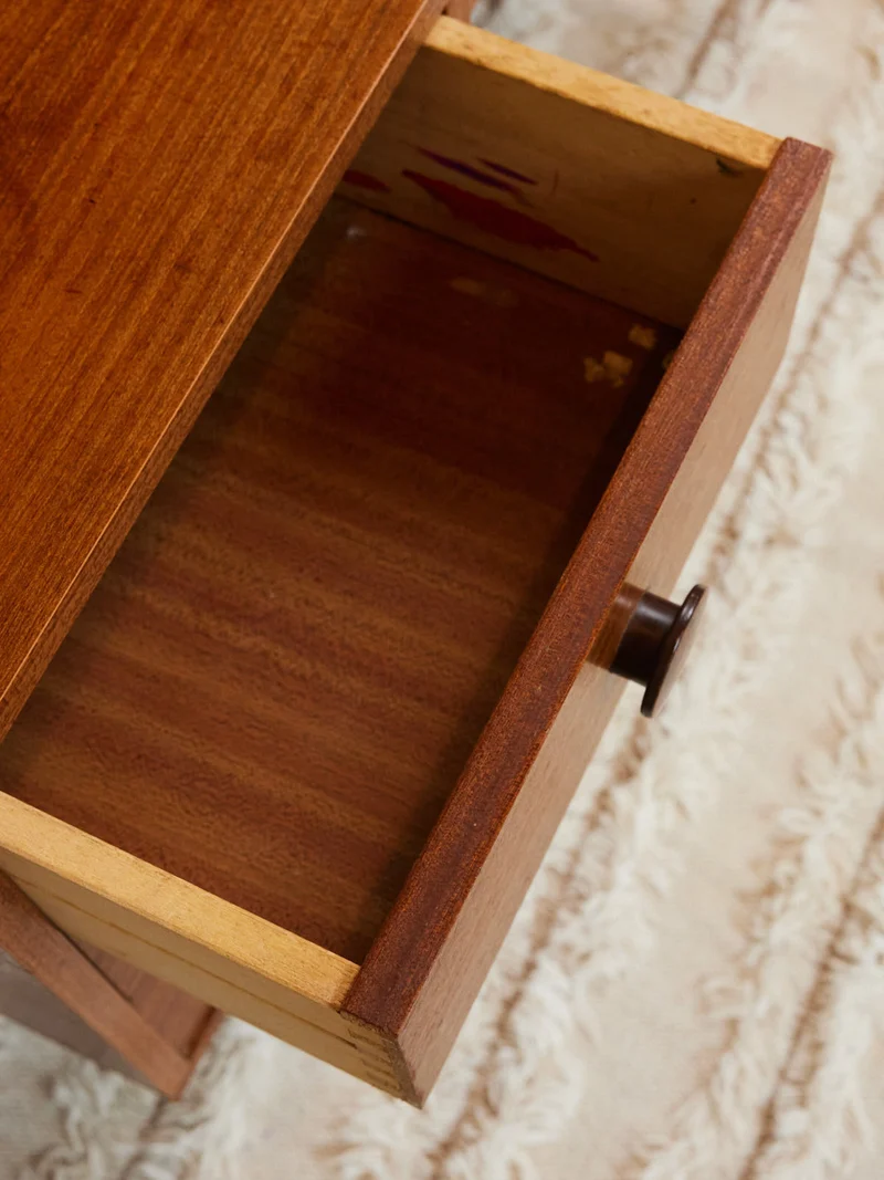 Yvan, le bureau années 70 en bois N°537