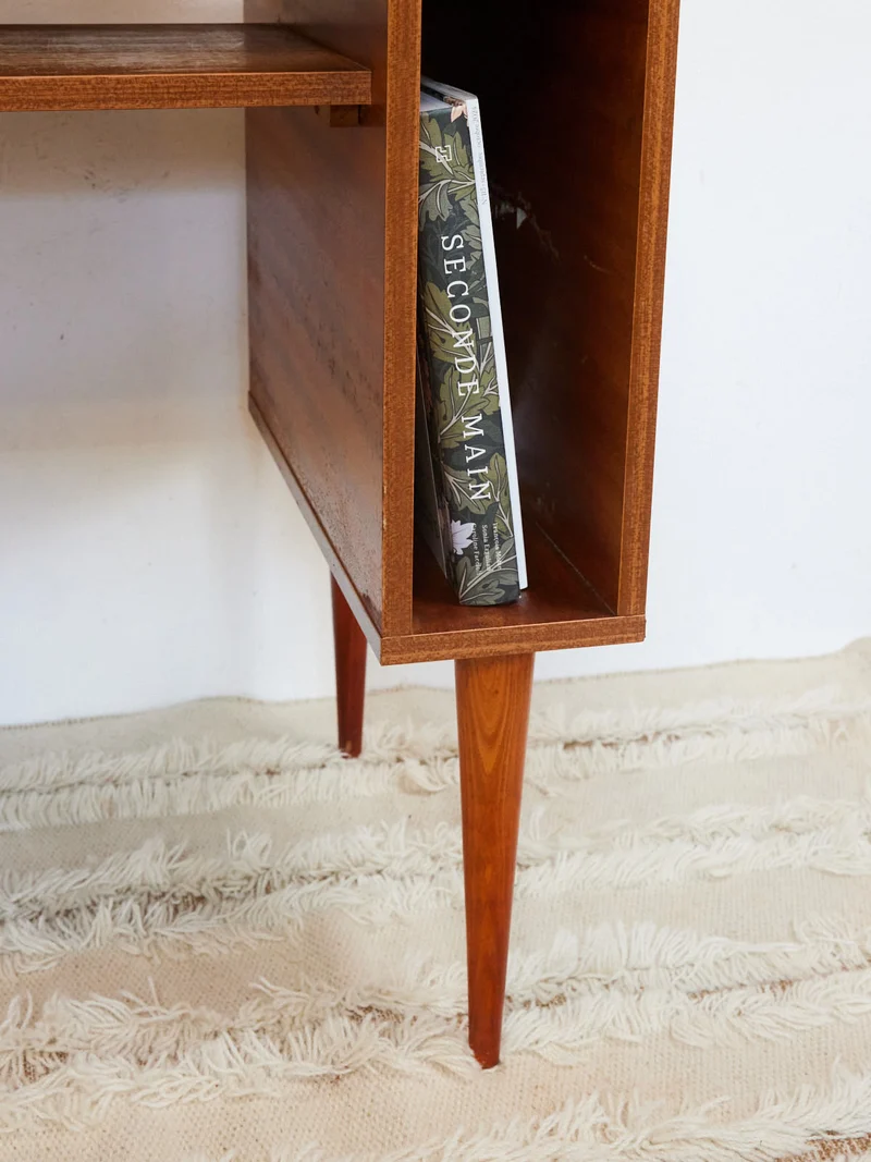 Yvan, le bureau années 70 en bois N°537