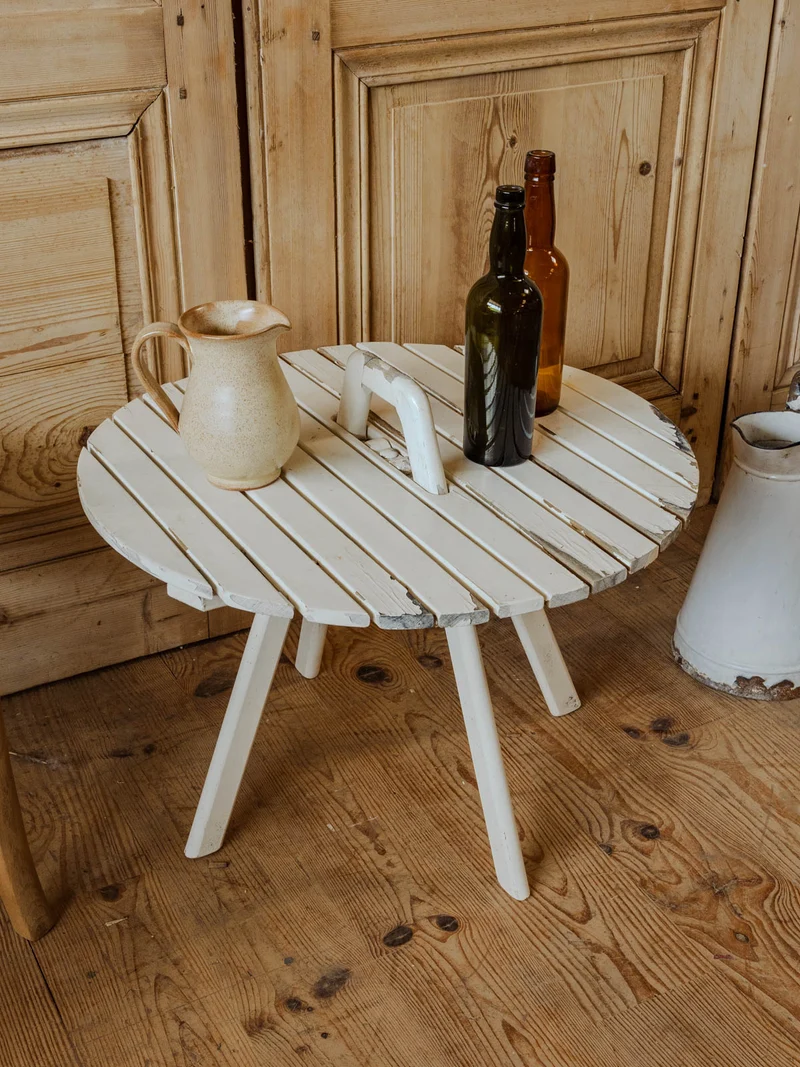 Léonie, la table basse en bois blanc N°1028