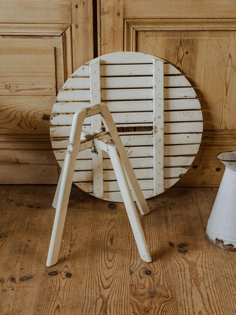 Léonie, la table basse en bois blanc N°1028