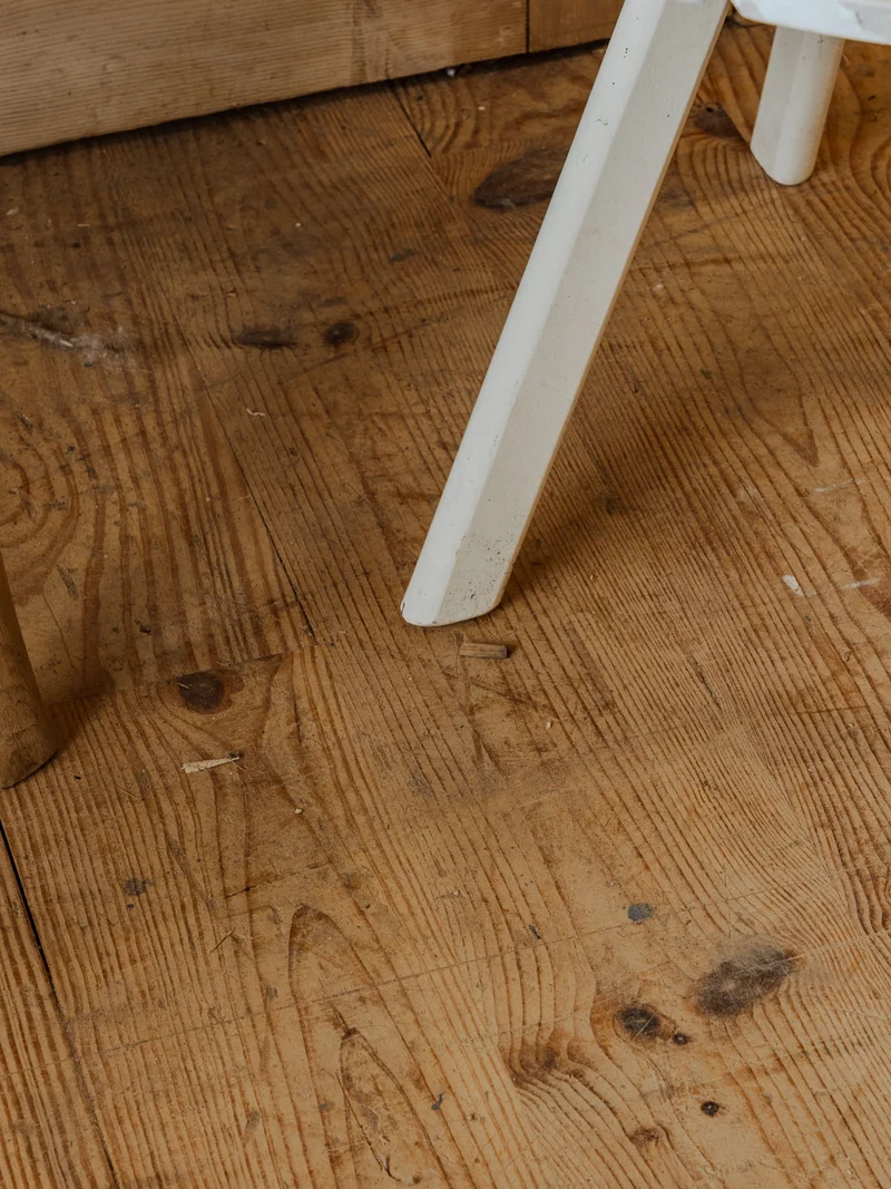 Léonie, la table basse en bois blanc N°1028