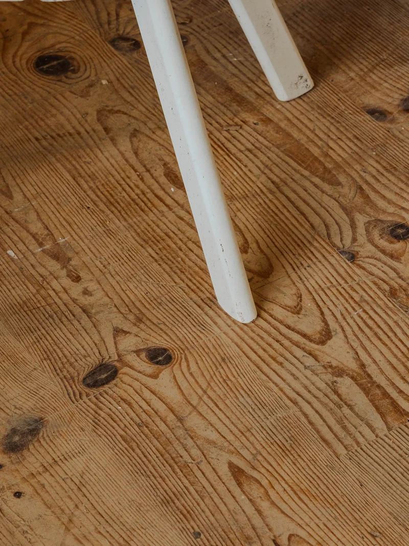 Léonie, la table basse en bois blanc N°1028