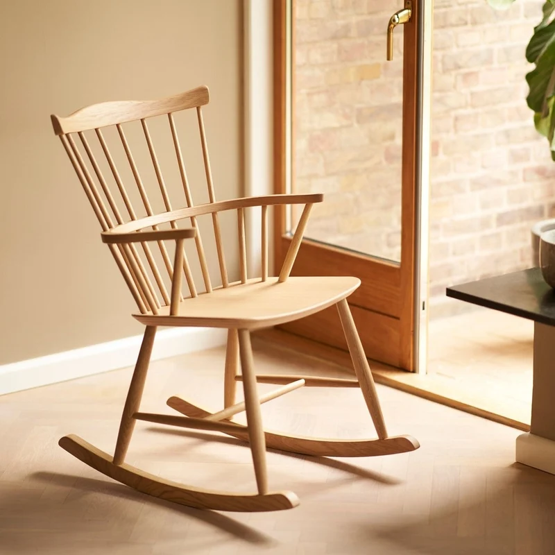 Rocking Chair - J52G
