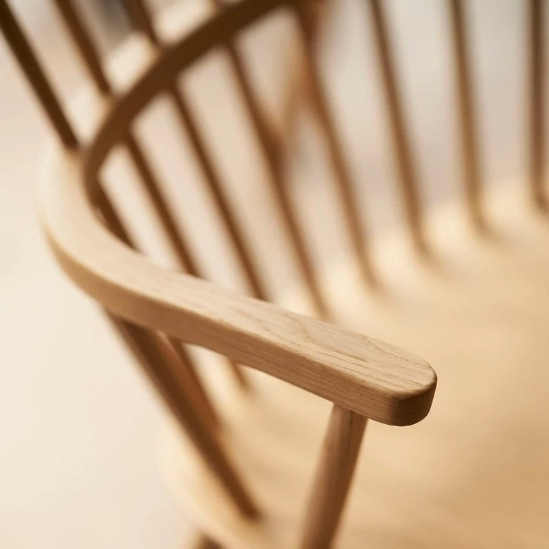 Rocking Chair - J52G