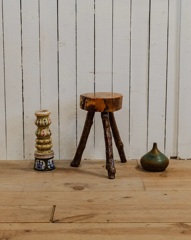 Regis, le tabouret en bois N°1436