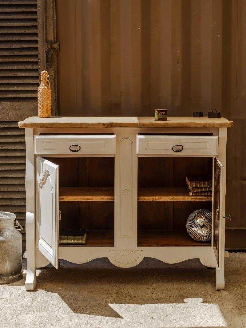 Gilbert, le buffet en bois blanc N°1685