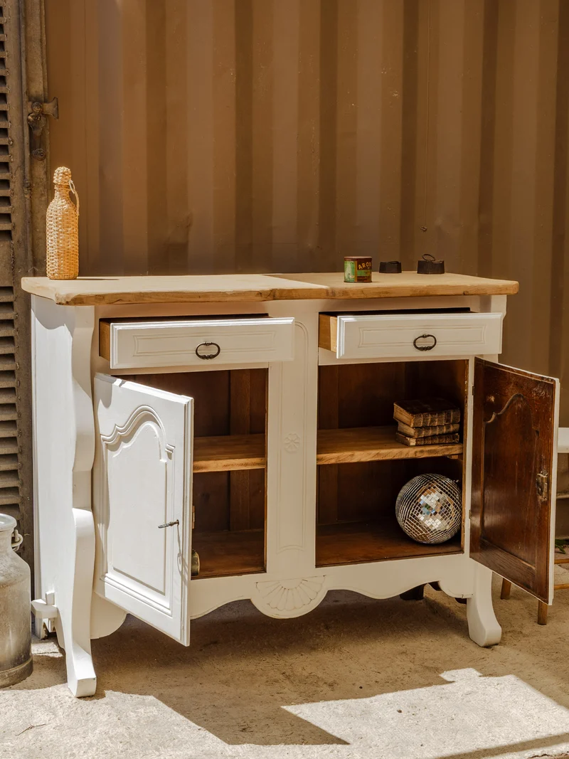 Gilbert, le buffet en bois blanc N°1685