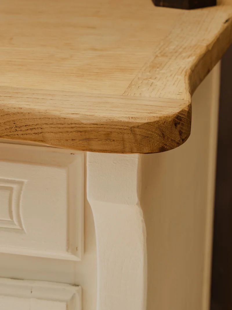 Gilbert, le buffet en bois blanc N°1685
