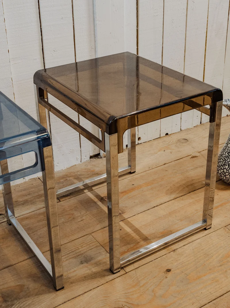 Maïa, la paire de tables de chevet en plastique N°1514