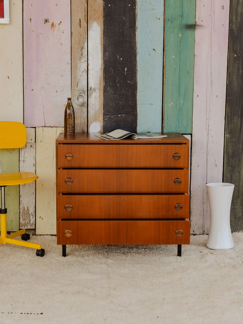 Olga, la commode en teck N°675