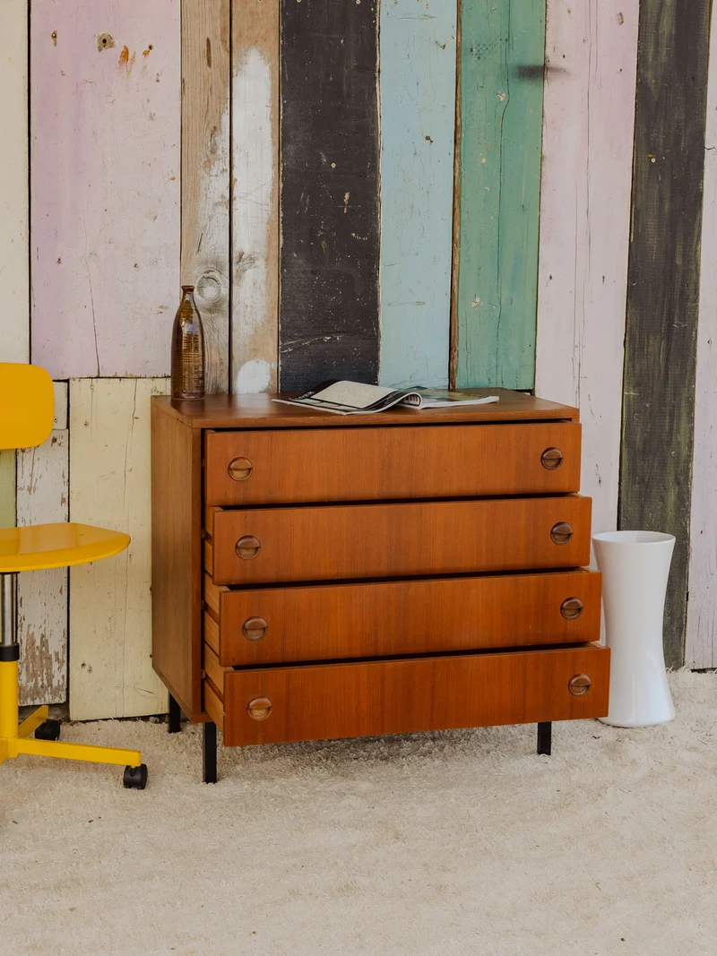 Olga, la commode en teck N°675