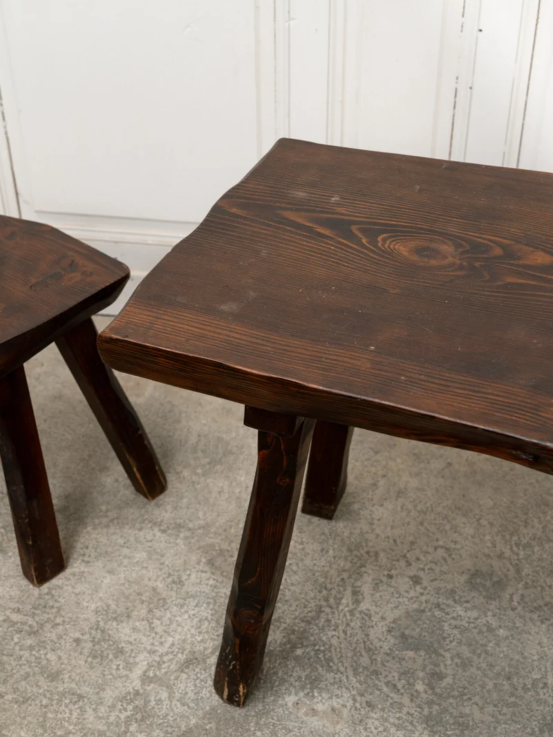 Ange, la table brutaliste et ses cinq tabourets N°25