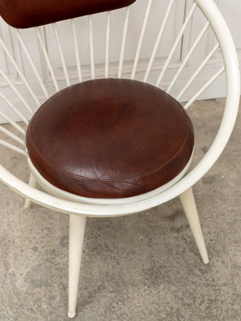 Jakob, le fauteuil circle en cuir par Yngve Ekström N°1293