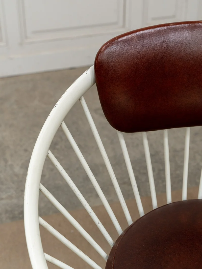 Jakob, le fauteuil circle en cuir par Yngve Ekström N°1293