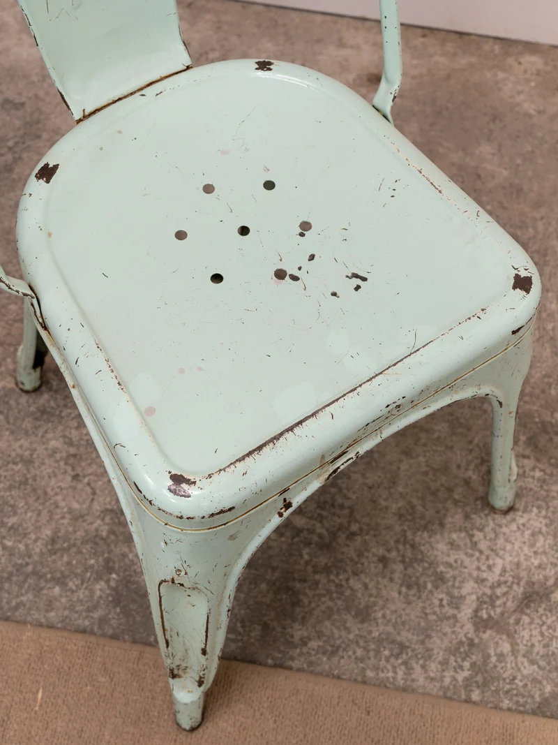 Alma, la chaise Tolix en métal vert menthe N°1699