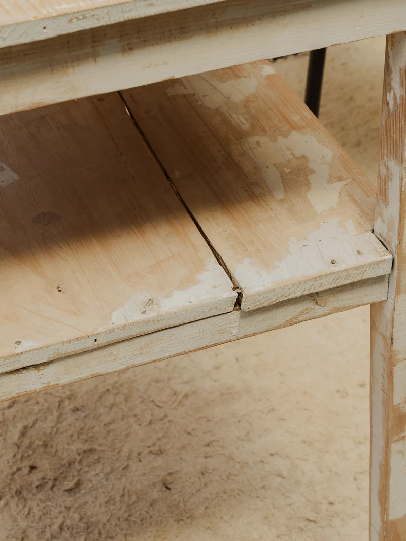 Francine, la table d'appoint en bois beige N°1056
