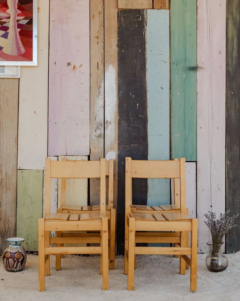 Claude, le lot de 4 chaises en bois N°1389