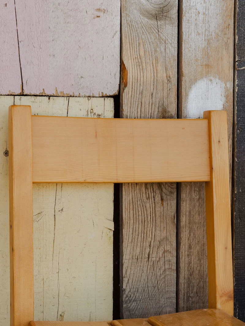 Claude, le lot de 4 chaises en bois N°1389