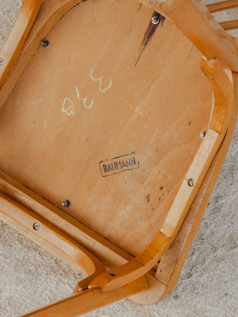 Claude, le lot de 6 chaises Baumann en bois N°1387