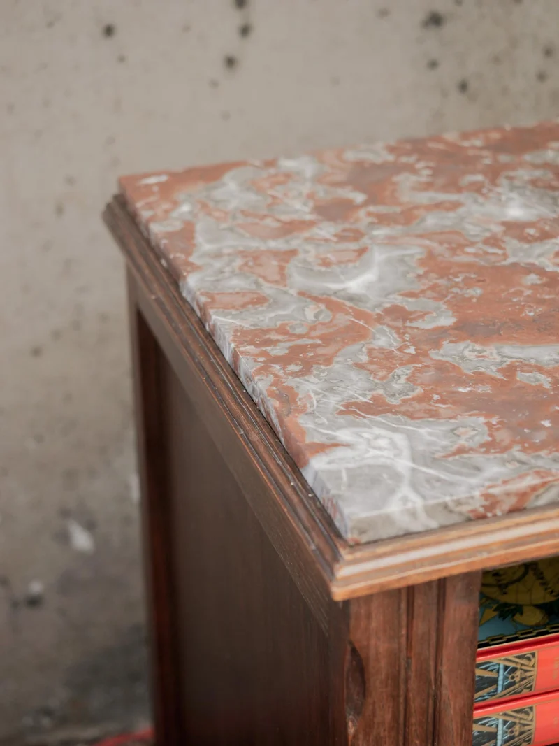 Odile, la table de chevet au plateau de marbre N°1446