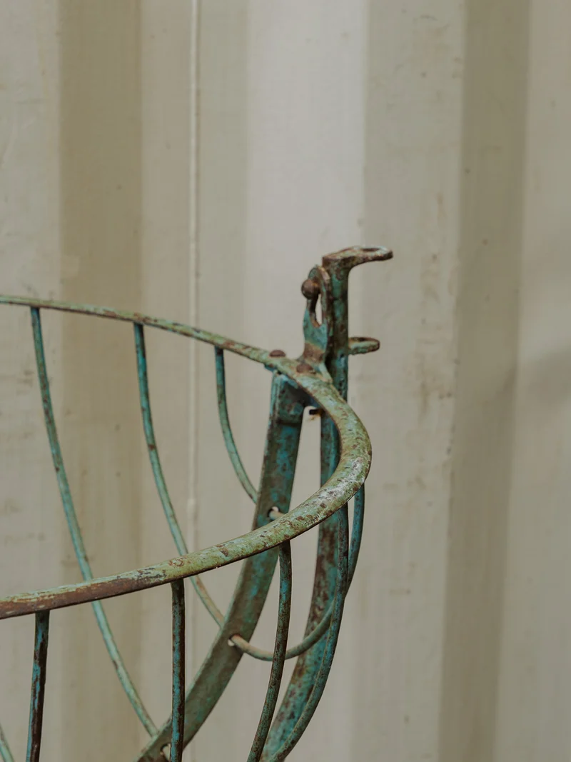 Joseph, le berceau en métal vert N°23
