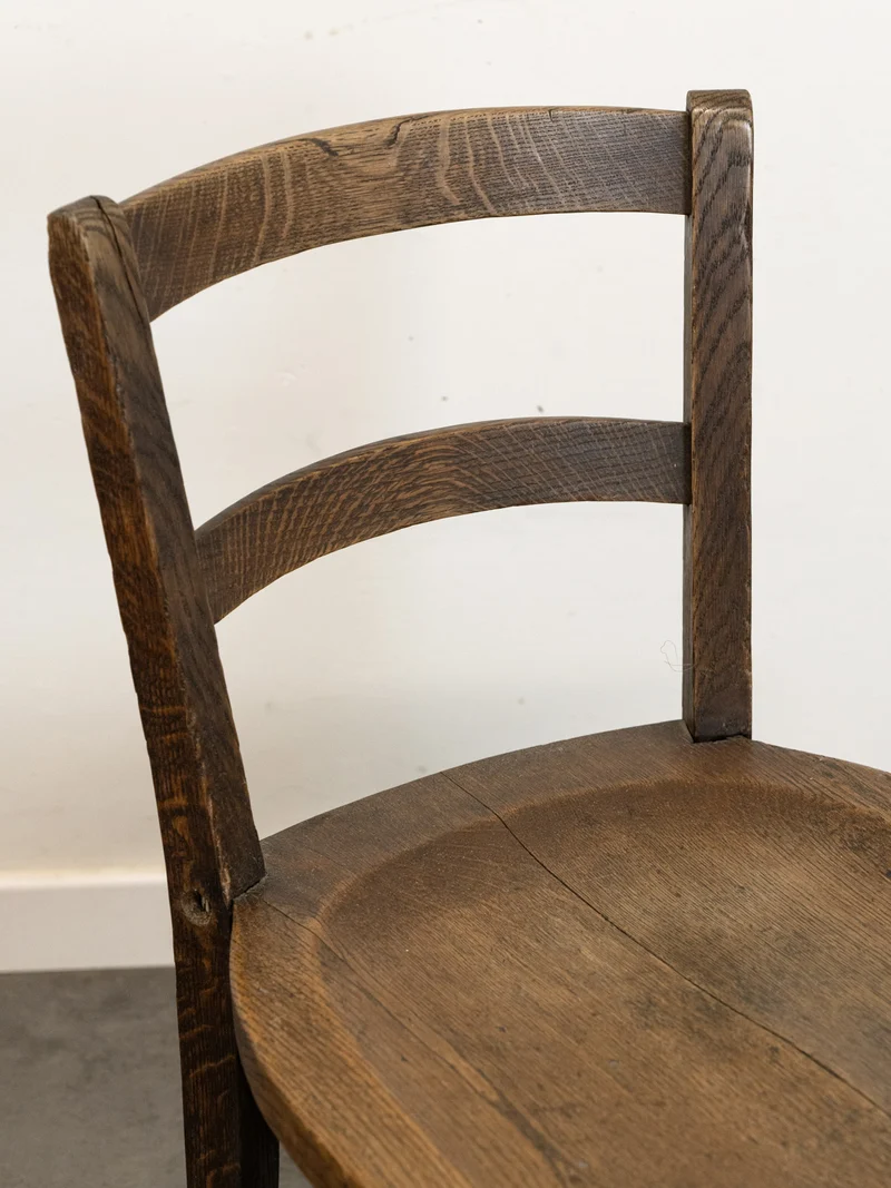 Claude, le lot de 4 chaises anciennes en bois N°1373