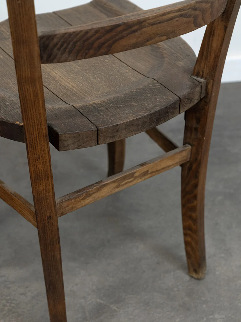 Claude, le lot de 4 chaises anciennes en bois N°1373