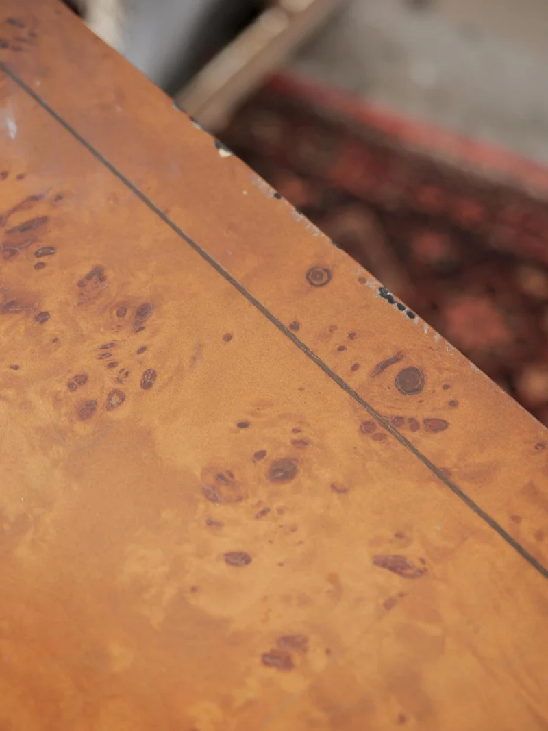 Francine, la table d'appoint aux rabats N°1061