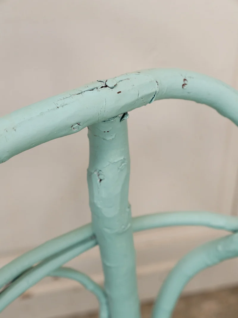 Ernest, la paire de fauteuils bleus en noisetier N°1054