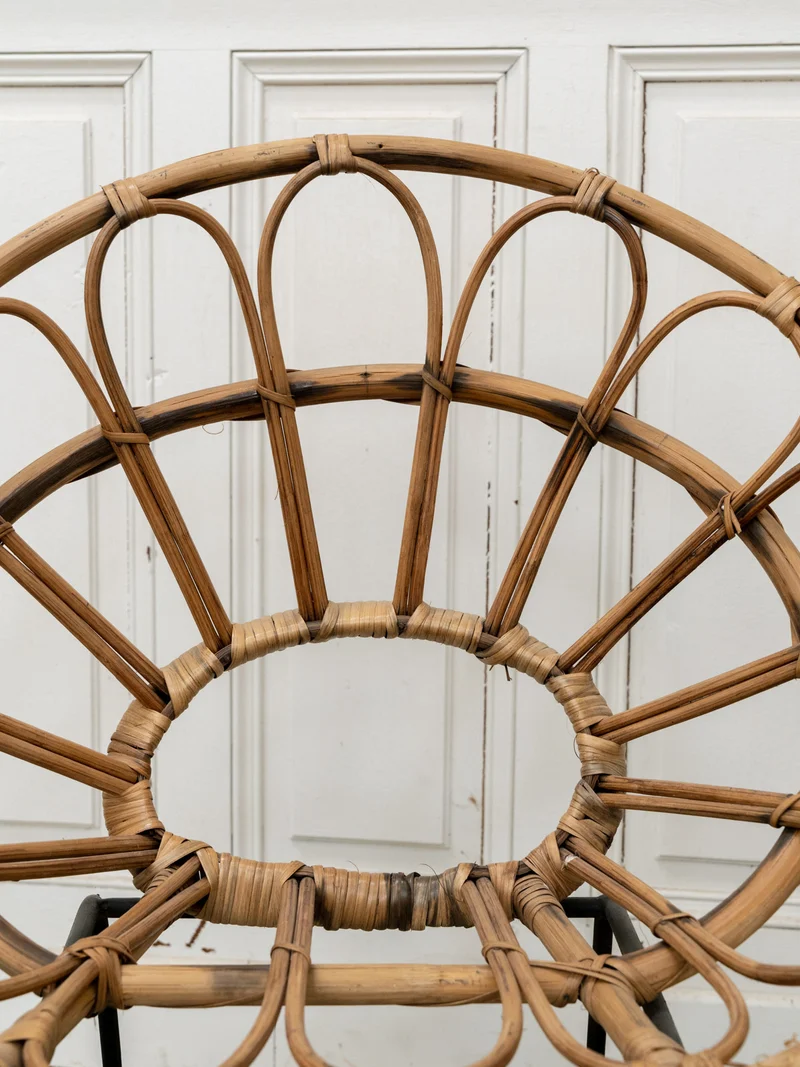 Marcus, le fauteuil pour enfant en métal et rotin N°329