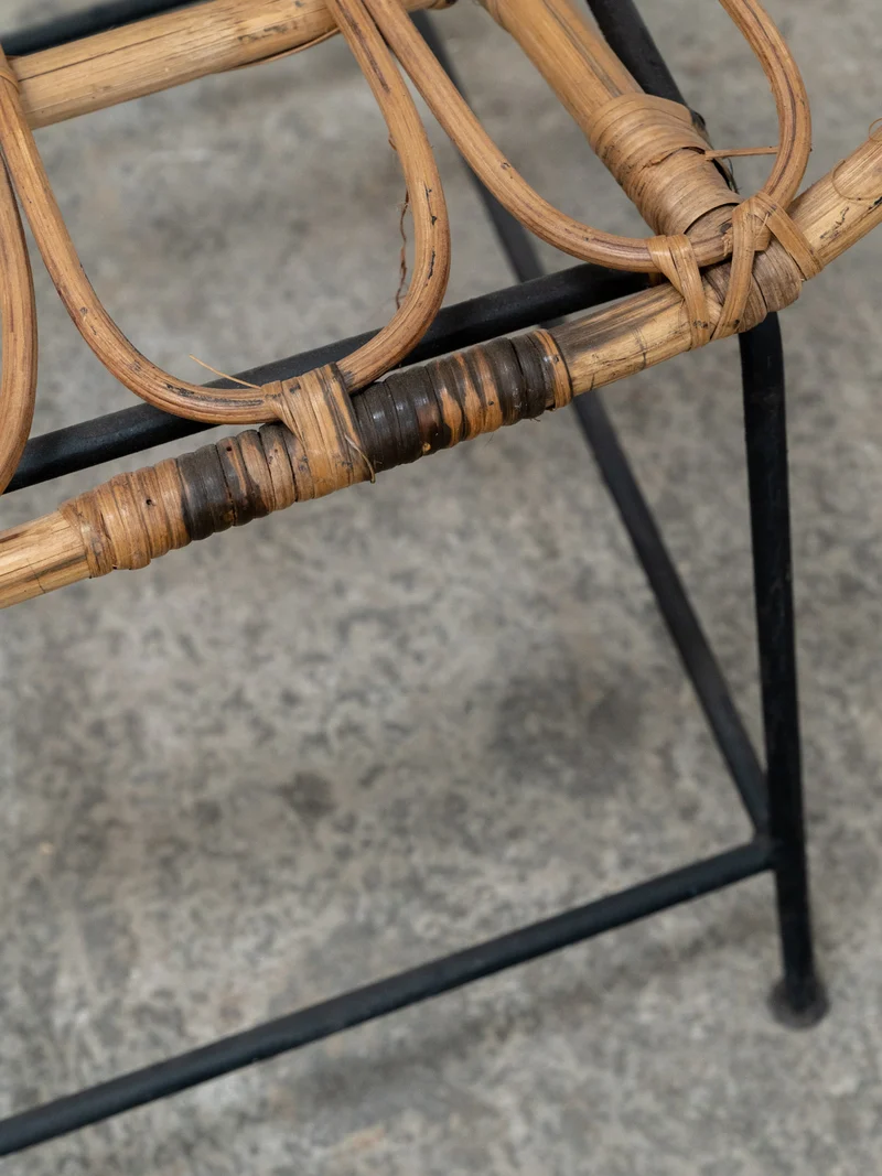 Marcus, le fauteuil pour enfant en métal et rotin N°329