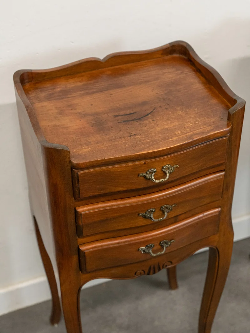 Odile, la paire de chevets en bois style Louis XV N°1438