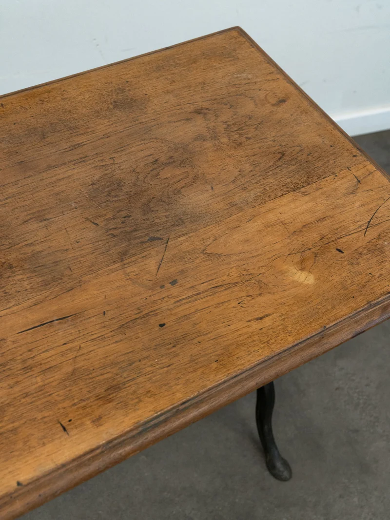 Denise, la table à manger bistrot en bois et fonte N°1181