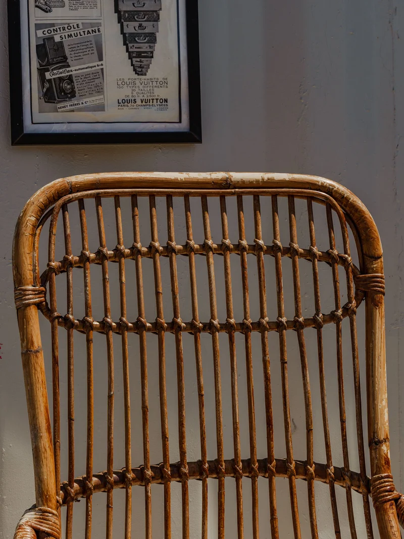 Ernest, le fauteuil en osier N°1031