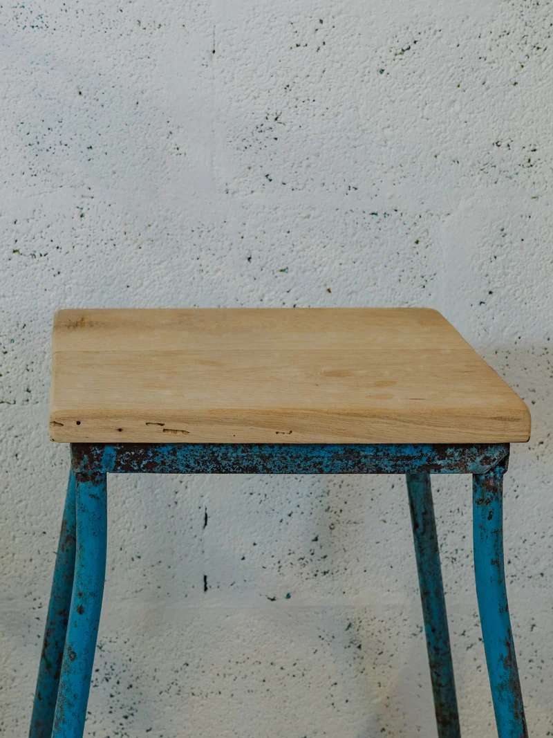 Gaston, le tabouret de bar en bois et métal N°184