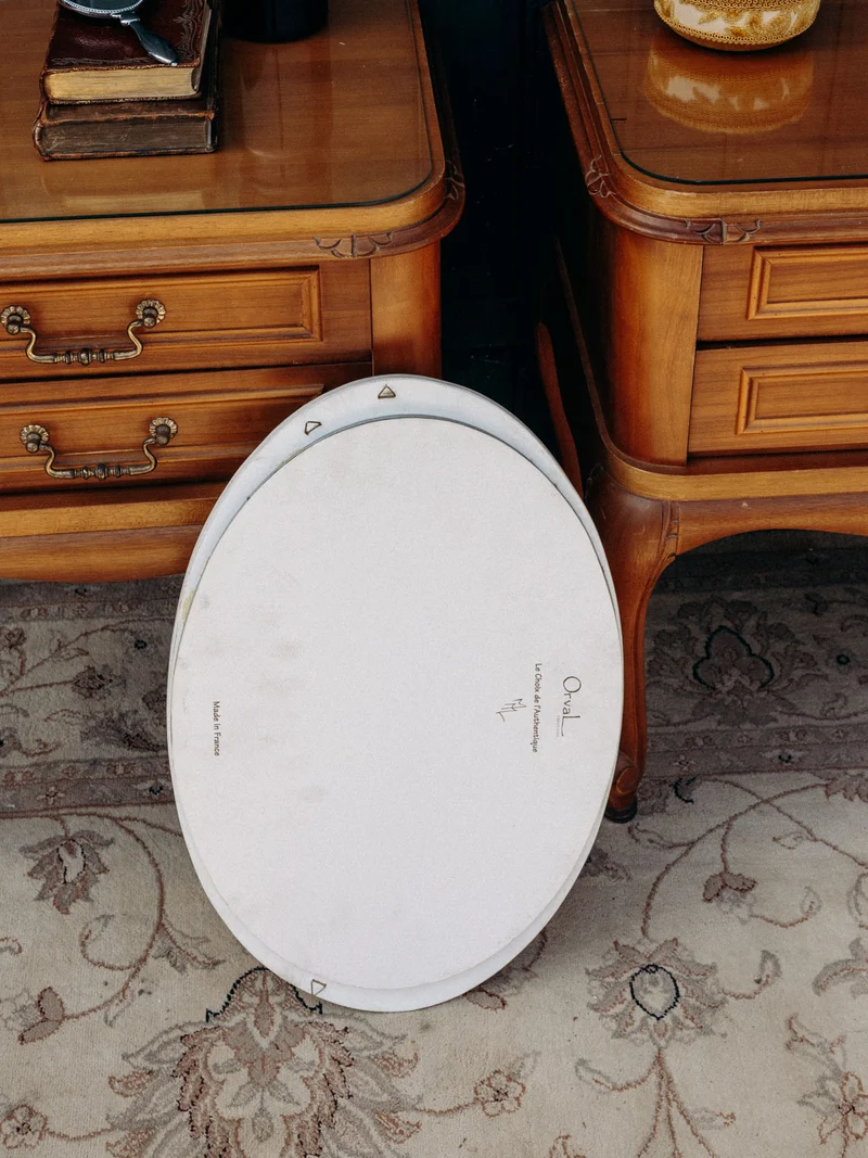 Georges, le miroir ovale à ornement floral N°1251
