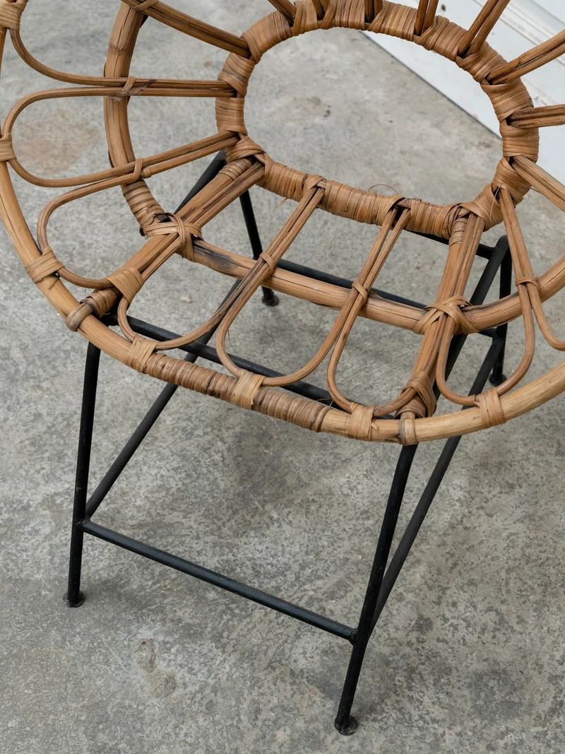 Marcus, le fauteuil pour enfant en rotin et métal N°328