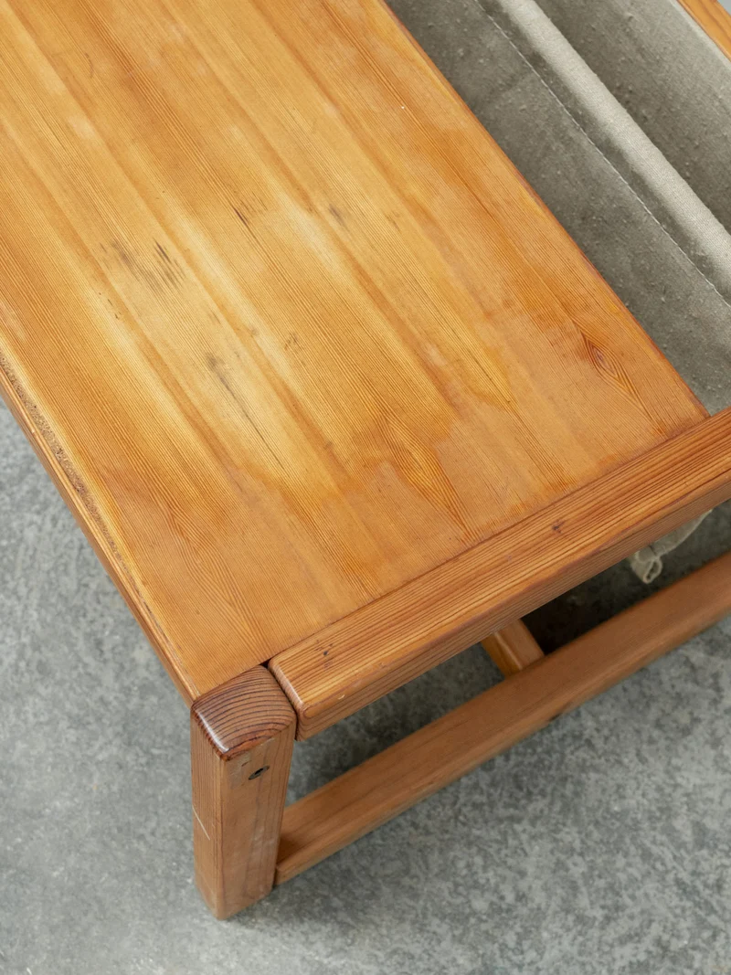 Donna, la table basse avec son porte-revue en toile N°1068