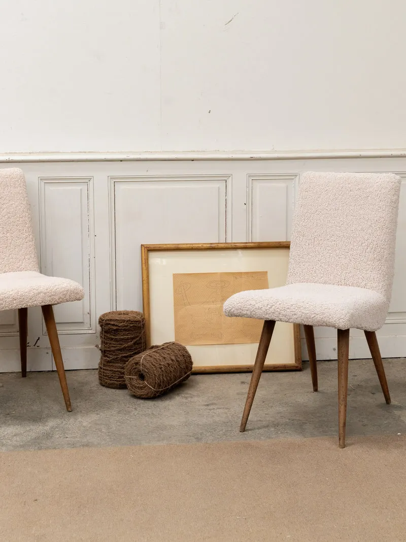 Alma, la paire de chaises en tissu bouclette blanc N°1691