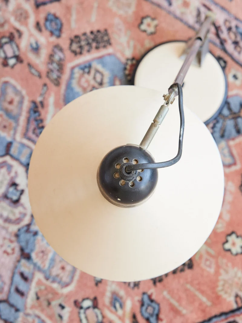 Julia, la lampe de bureau industrielle N°958
