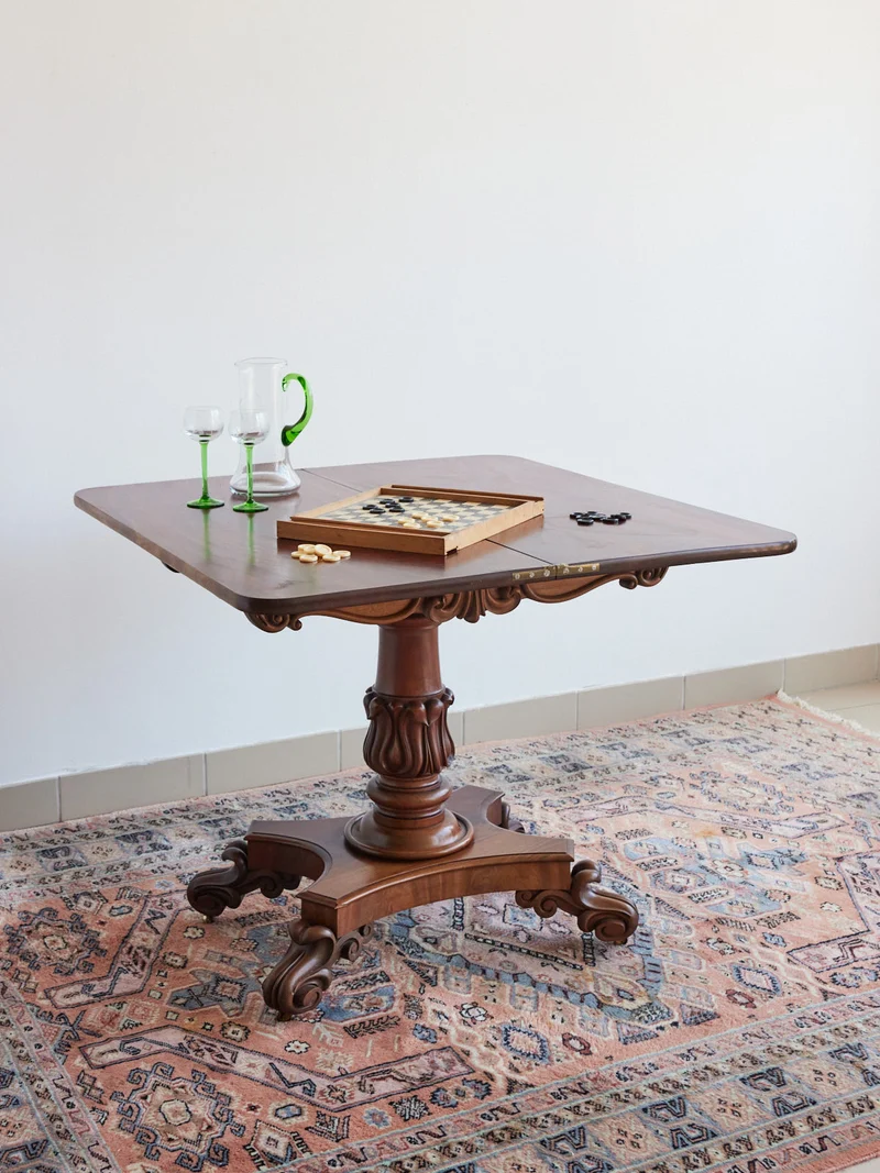 Billie, la table de jeux en bois N°11