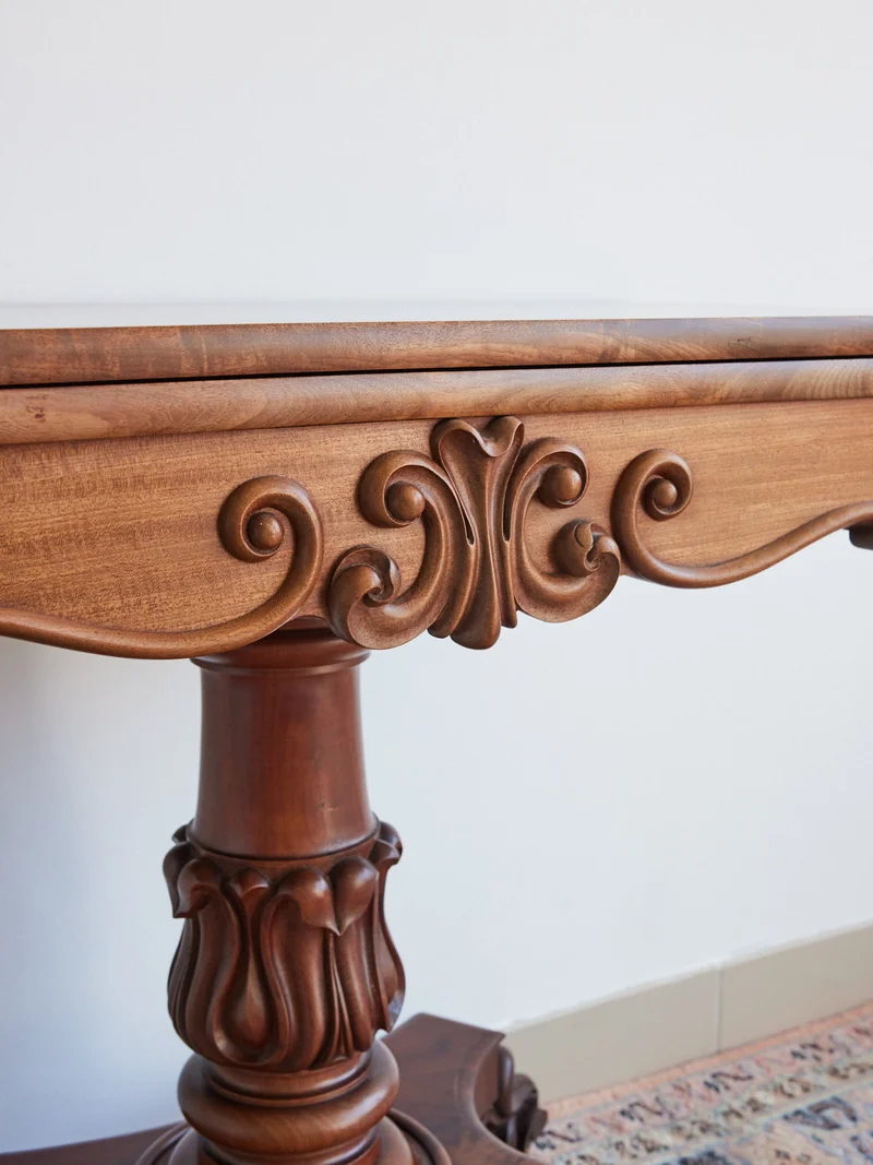 Billie, la table de jeux en bois N°11
