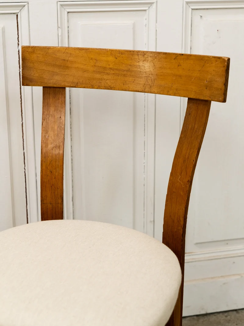 Alma, la paire de chaises No.68 en bois et lin N°1690
