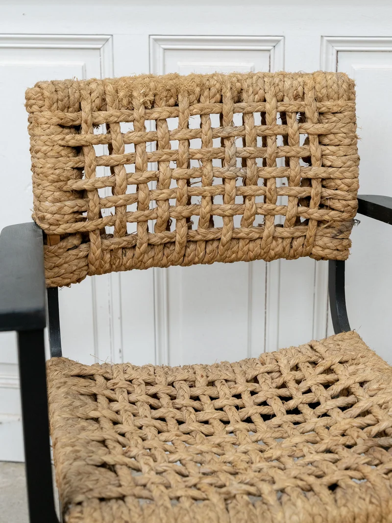 Ernest, le fauteuil Audoux Minet en hêtre et corde tressée N°1053