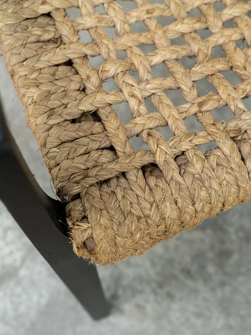 Ernest, le fauteuil Audoux Minet en hêtre et corde tressée N°1053