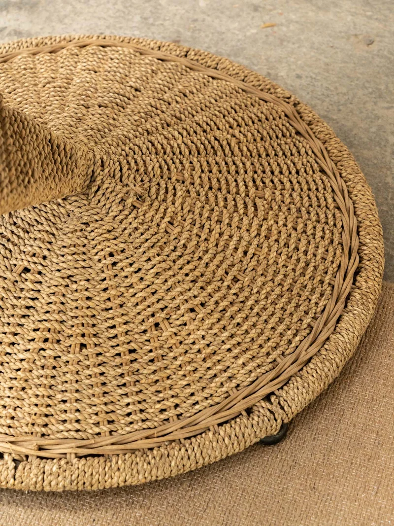 Ernest, le fauteuil sculptural en corde N°1052