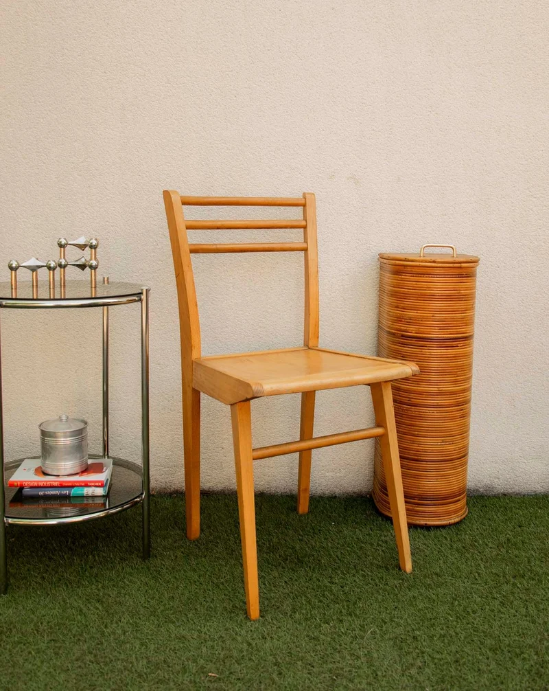 Alma, la chaise en bois clair aux lignes modernes N°1642