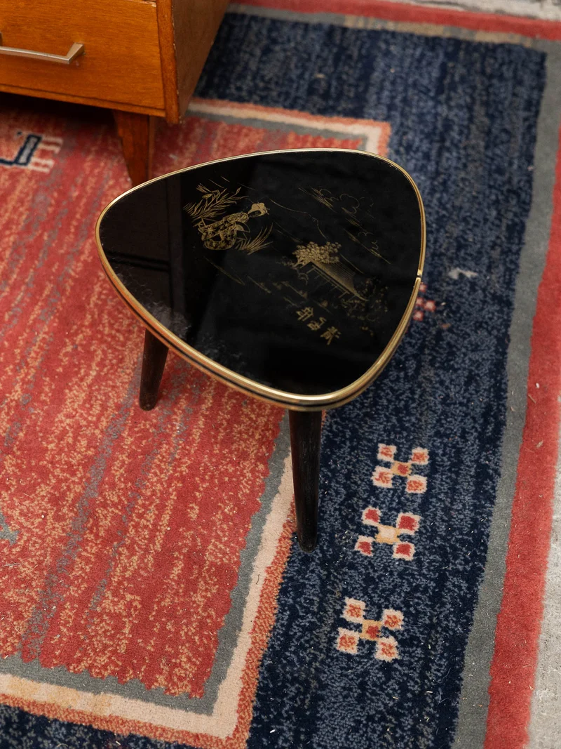 Francine, la table d'appoint aux inspirations japonaises N°1049