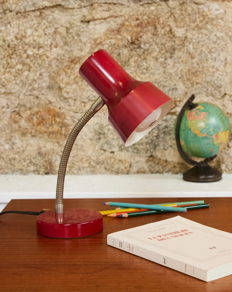 Julia, la lampe à poser vintage N°948