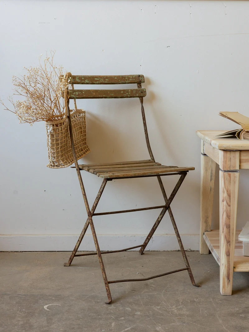 Claude, la chaise ancienne de jardin N°1346